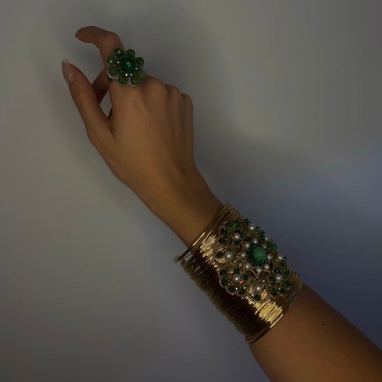 Armband mit Stahlbasis