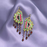 Orecchini Habibi, orecchini in pizzo chiacchierino con cristalli colorati, fatti a mano, dimensione 10.5 cm, Made in Italy.