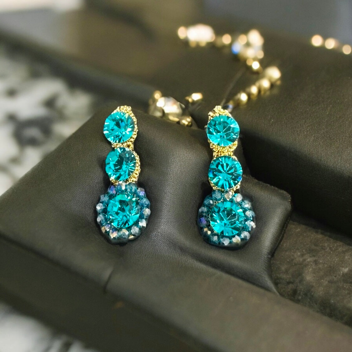 Mini sky earrings