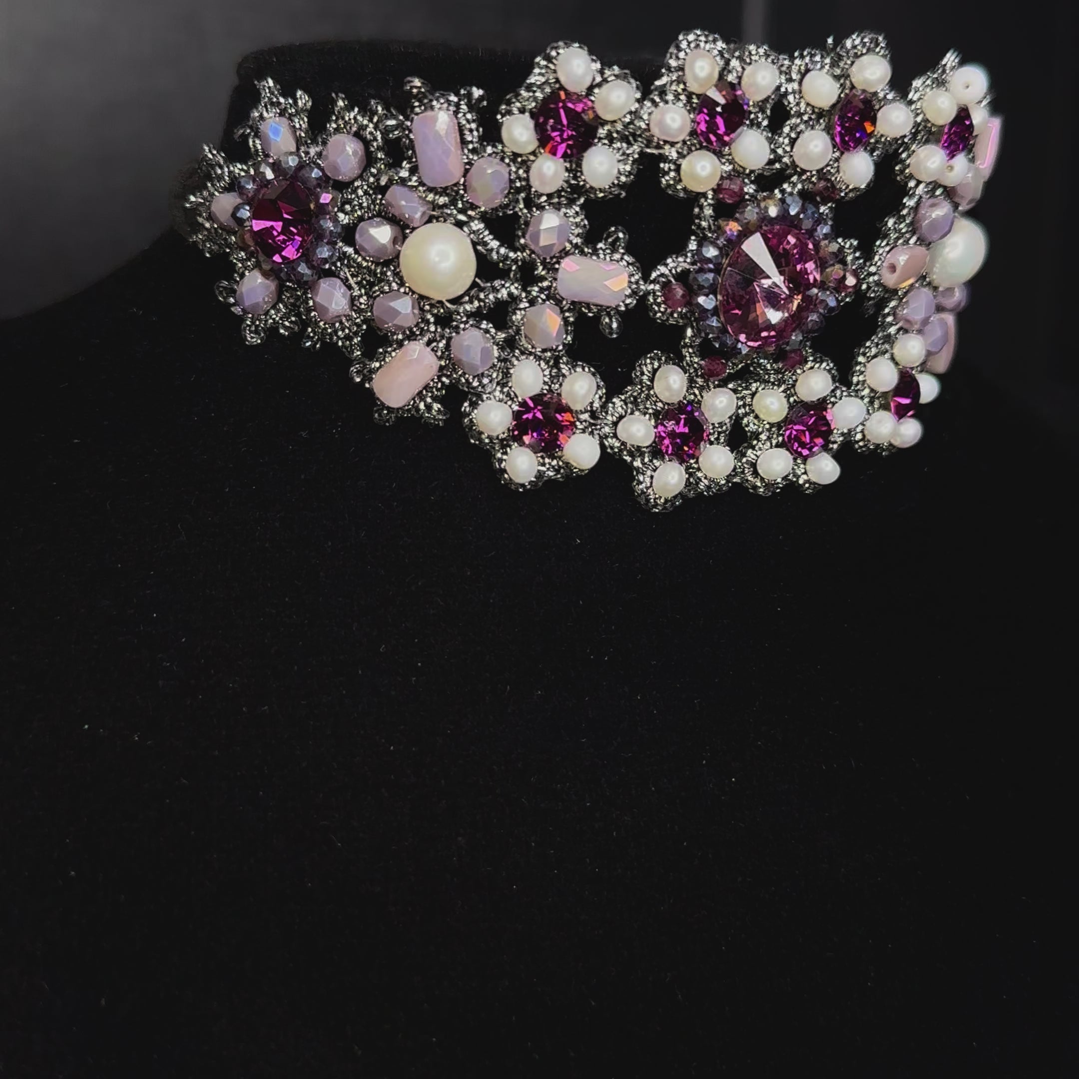 Emily-Halsband