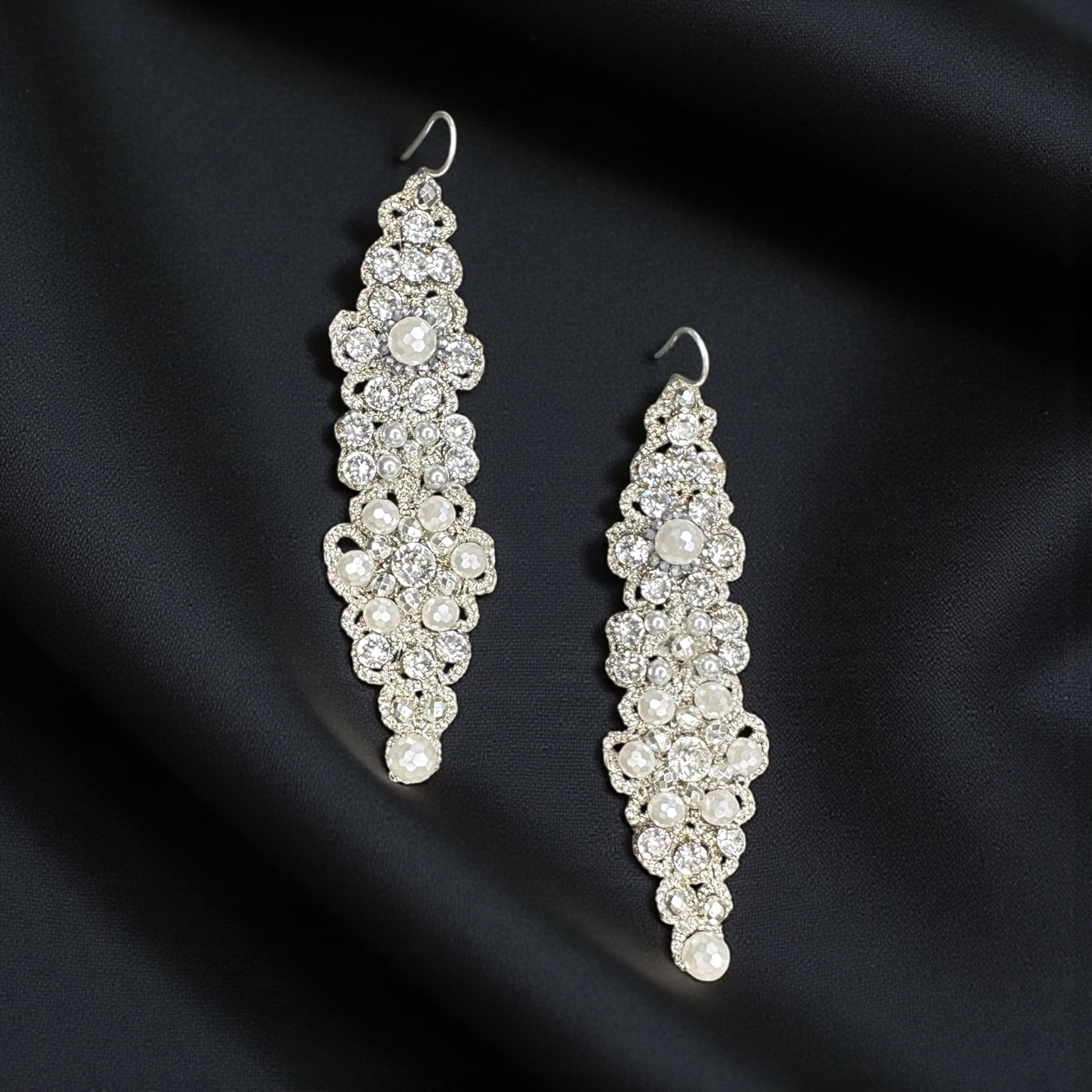 Orecchini Lilium white