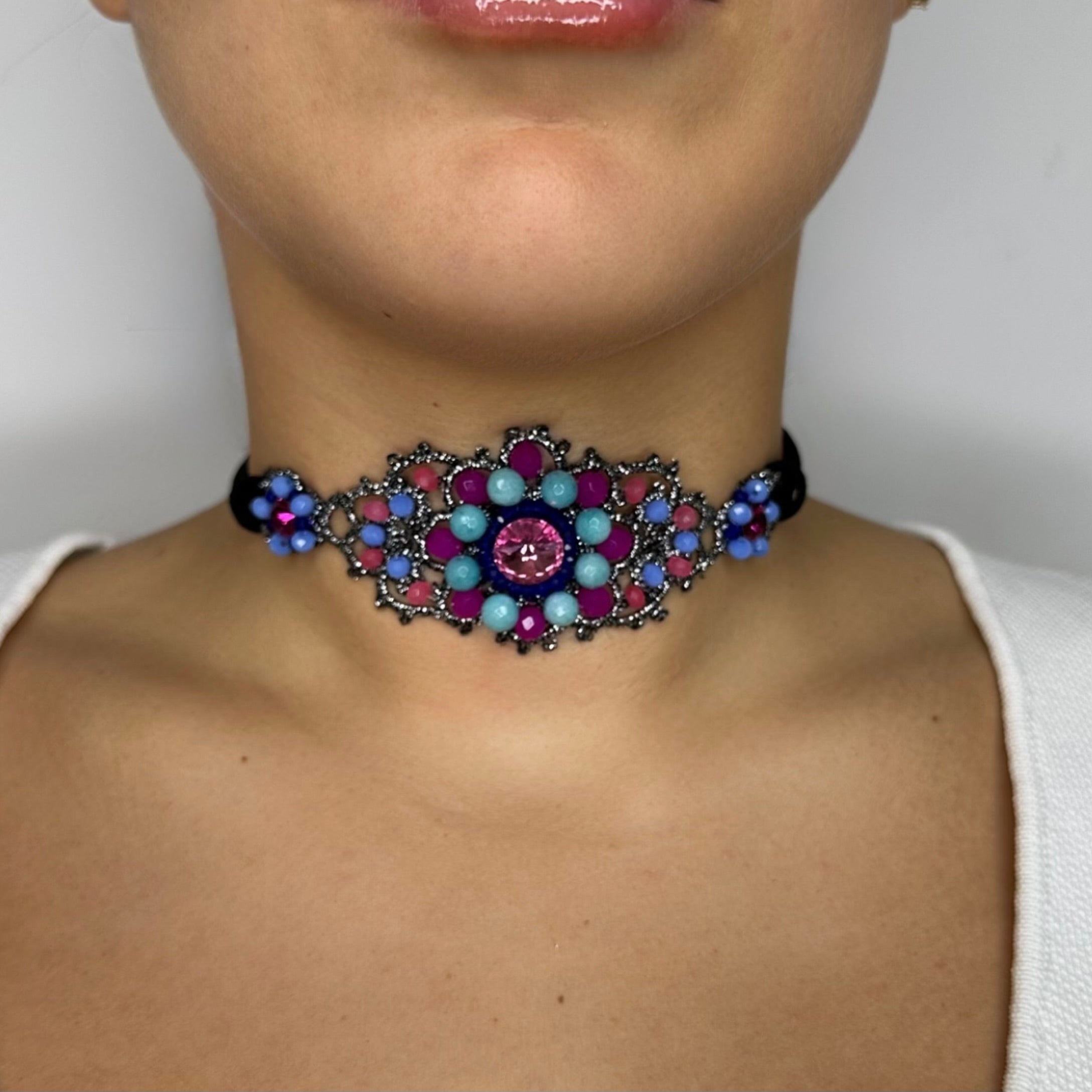 Choker Livia