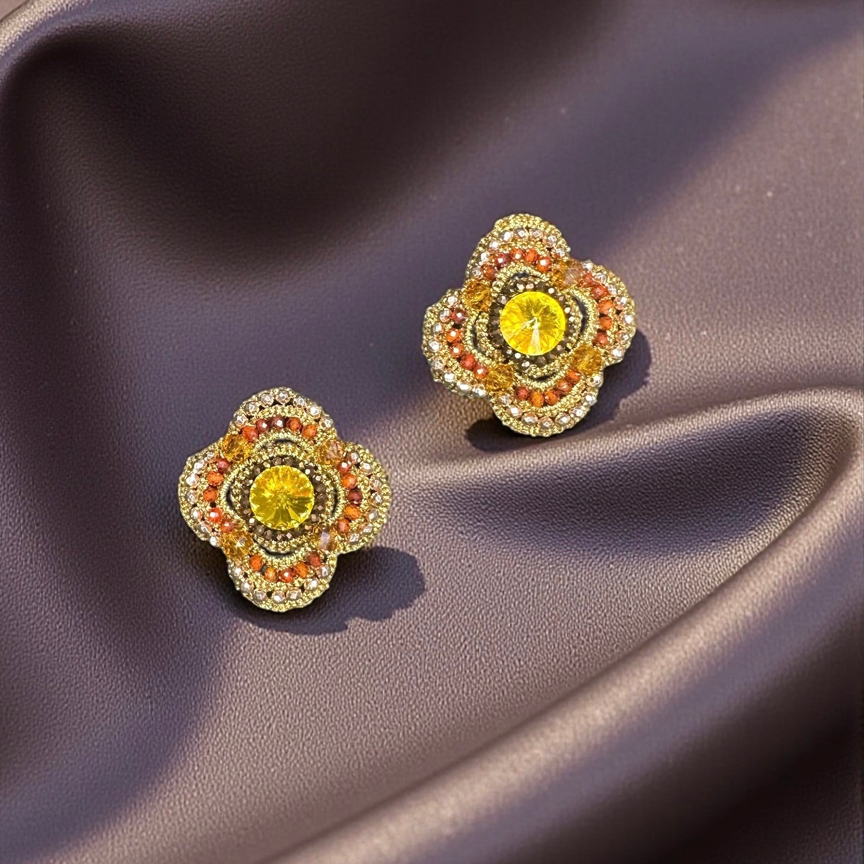 Orecchini a bottone Madeira