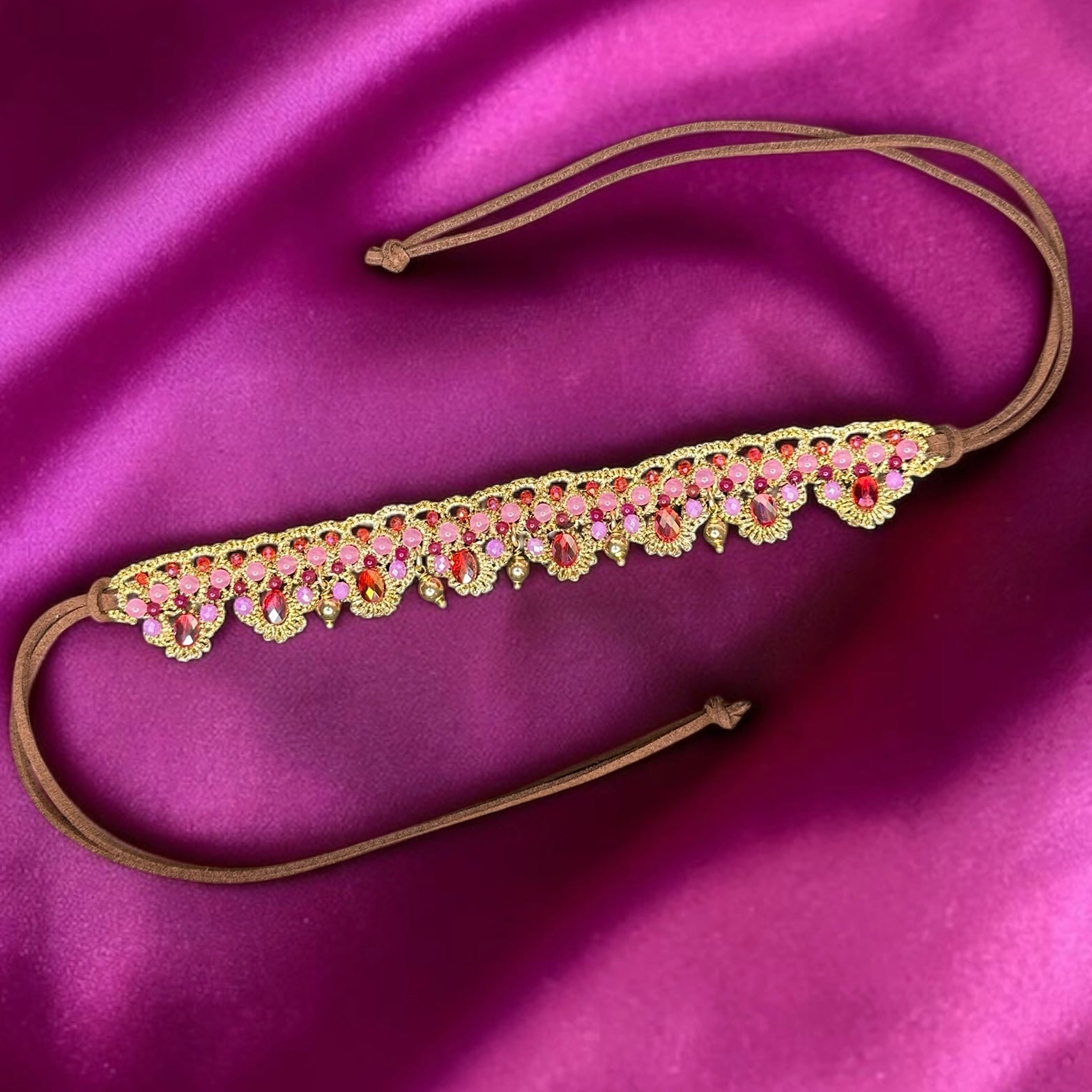 Choker Aura