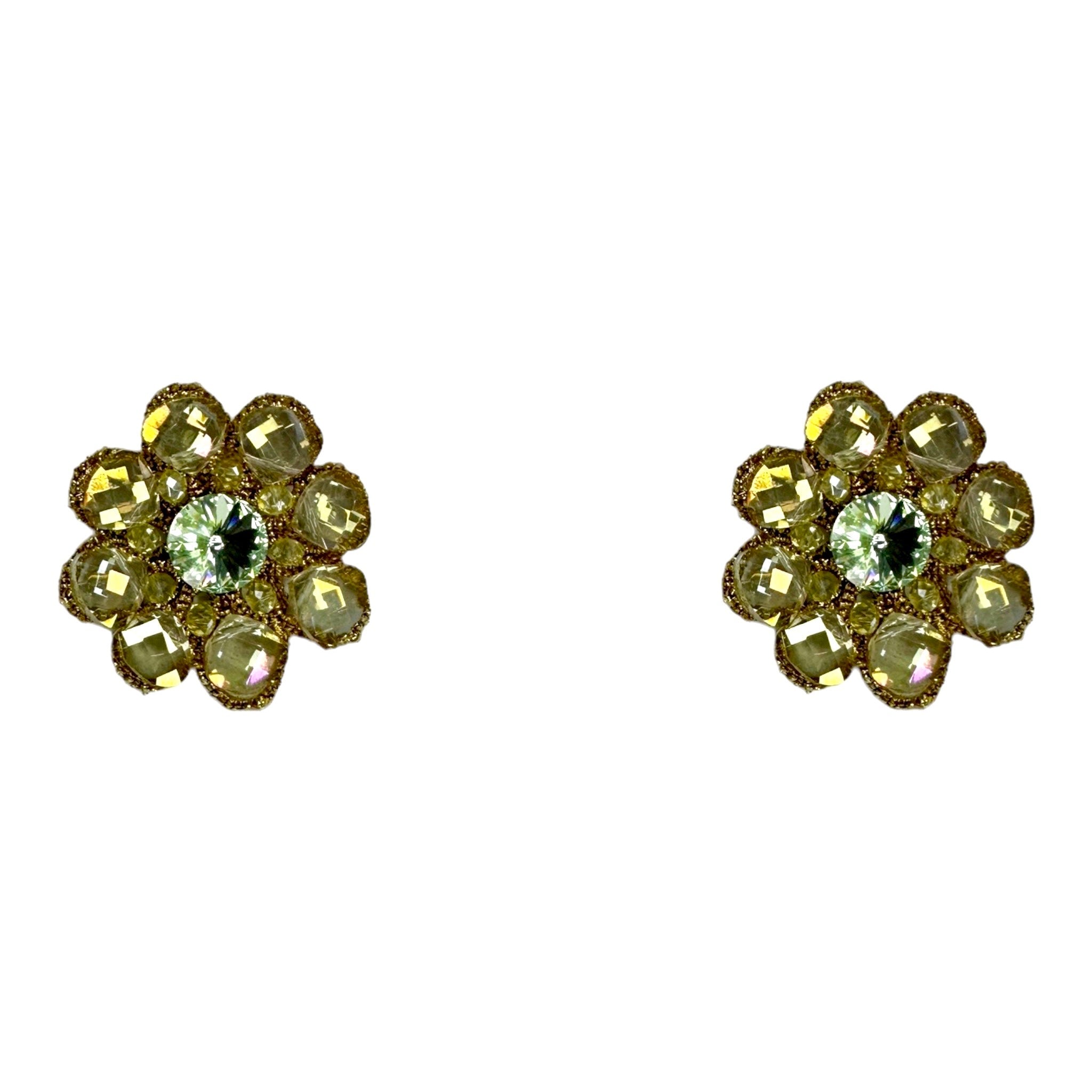 Flower stud earrings