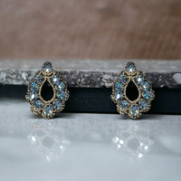 Drop earrings