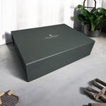 Walk-in closet box