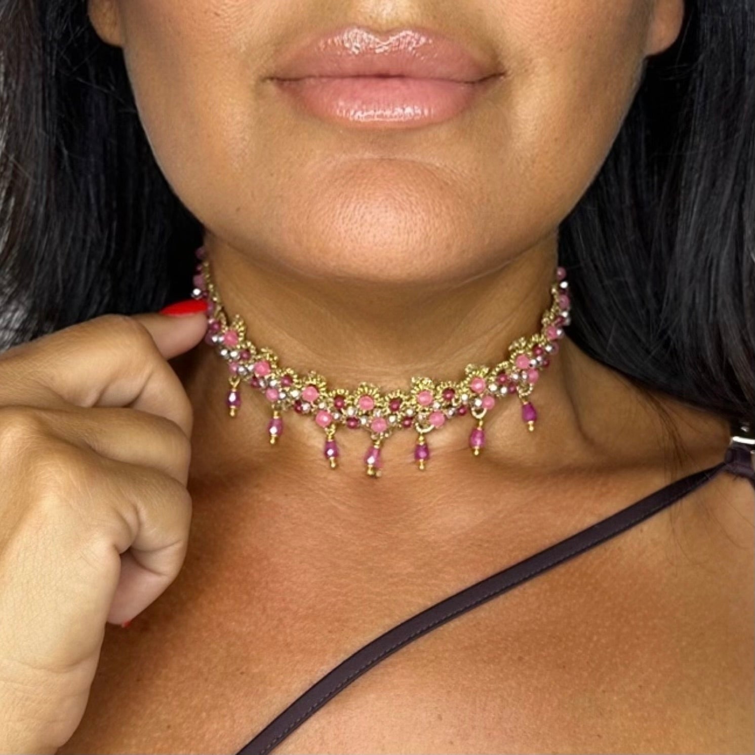 Choker Aura